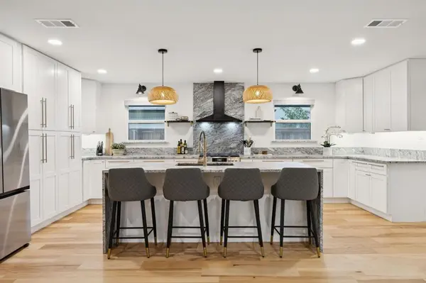 10548 Marquis Lane, Dallas, TX 75229