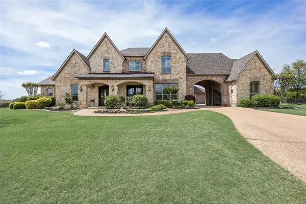 125 Manor Drive, Heath, TX 75032