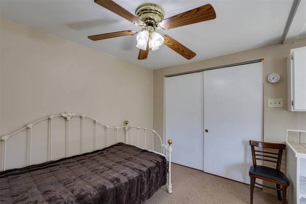 3531 Bellaire Drive S, Fort Worth, TX 76109