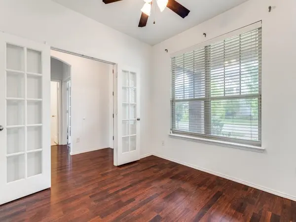 1029 Holly Anne Lane, Aubrey, TX 76227