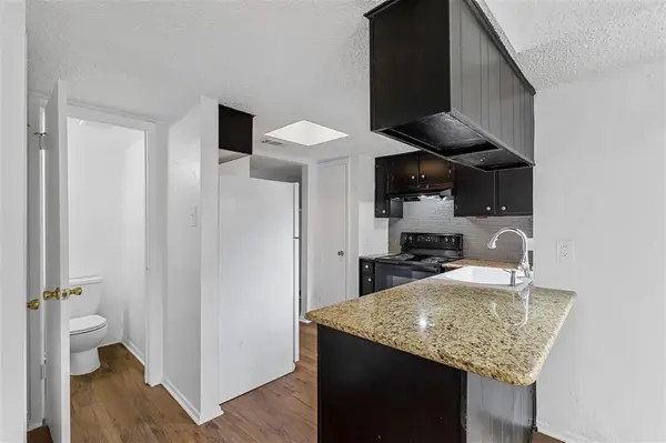 2160 Fleur De Lis Court, Arlington, TX 76012