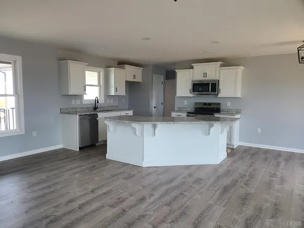 1839 Horseshoe RD, Appomattox, VA 24522