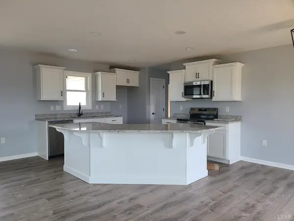 1839 Horseshoe RD, Appomattox, VA 24522