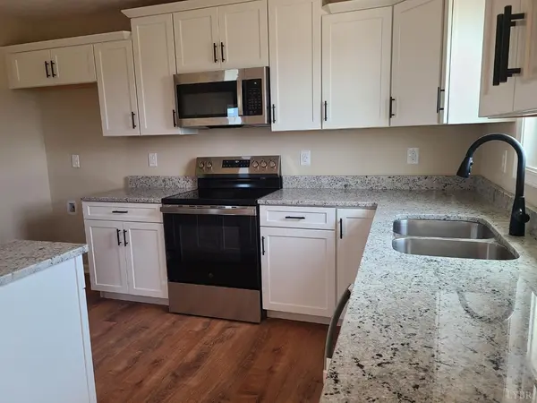 1871 Horseshoe RD, Appomattox, VA 24522