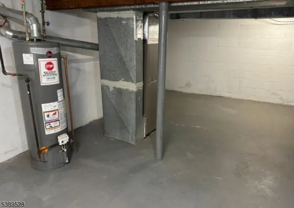 126 W 5Th Ave, Roselle Boro, NJ 07203