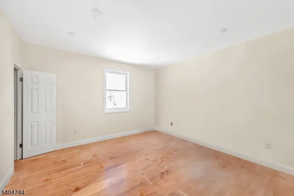 39 Ellis Ave, Irvington Twp., NJ 07111