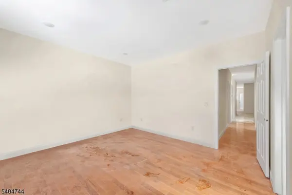 39 Ellis Ave, Irvington Twp., NJ 07111