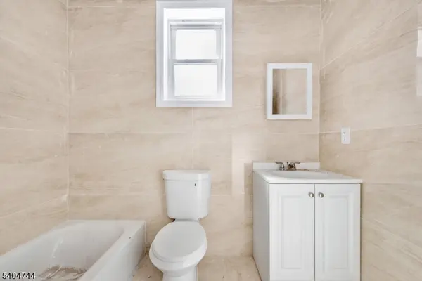 39 Ellis Ave, Irvington Twp., NJ 07111