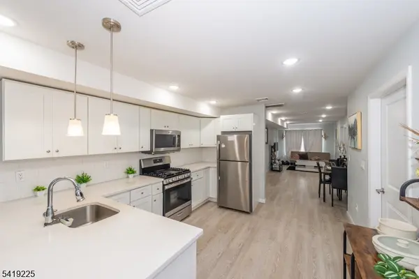 59 Mercer St, Paterson City, NJ 07524