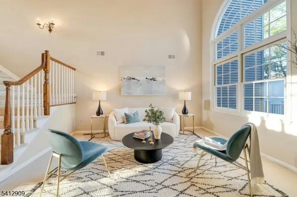 30 Clements Ct, Roseland Boro, NJ 07068