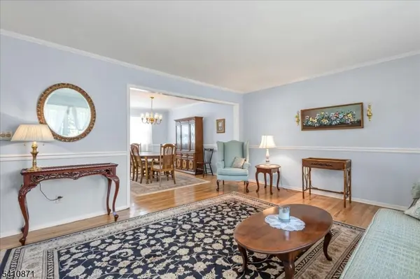 11 Dorr Rd, New Providence Boro, NJ 07974