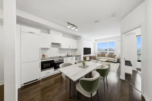 23 Glebe RD W #407, Toronto C03, ON M5P 0A1