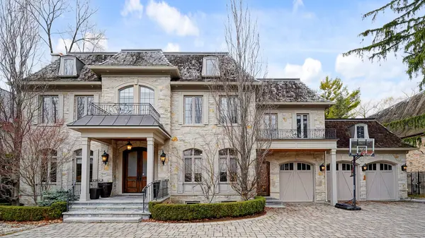 9 Fifeshire RD, Toronto C12, ON M2L 2G4