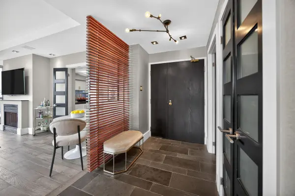 298 Jarvis ST #Up PH 3, Toronto C08, ON M5B 2M4