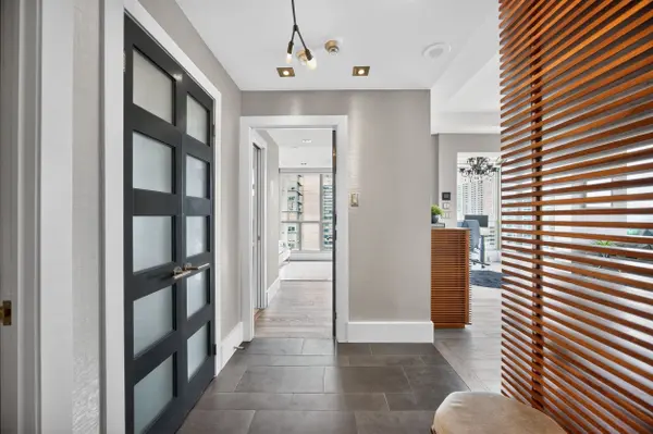 298 Jarvis ST #Up PH 3, Toronto C08, ON M5B 2M4