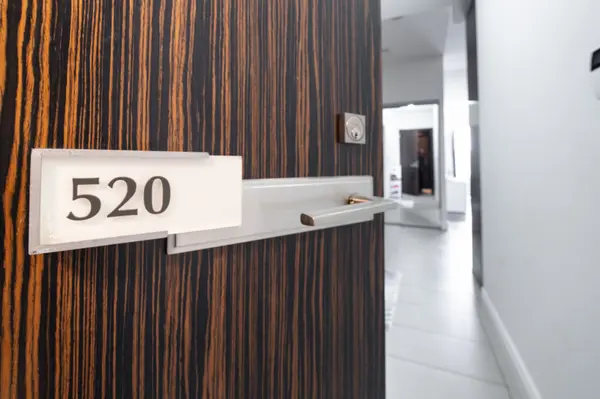 325 South Park RD #520, Markham, ON L3T 0B8