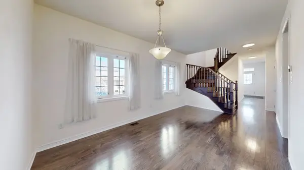 75 Lauderdale DR, Vaughan, ON L6A 4G7