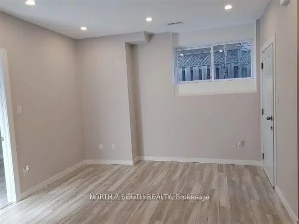 29 Gore DR #Bsmt, Barrie, ON L4N 8L3