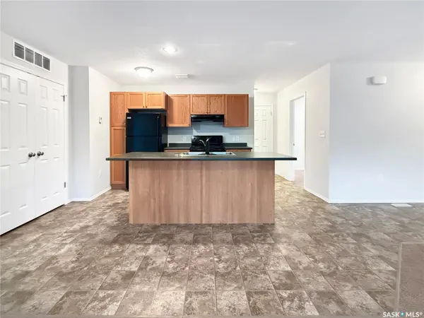 1275 South Railway STREET E #36, Swift Current, SK S9H 5P3