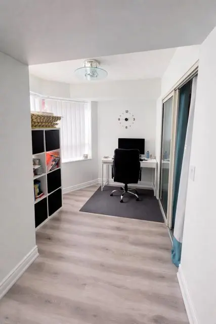 325 Webb DR #601, Mississauga, ON L5B 3Z9