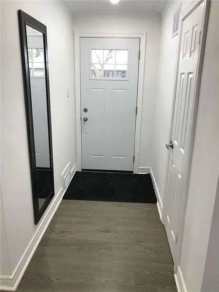 2 Sevenoaks AVE, Toronto W07, ON M8Z 3P7