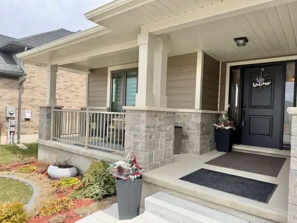 46 Snowy Owl TRL, Central Elgin, ON N5R 0M6