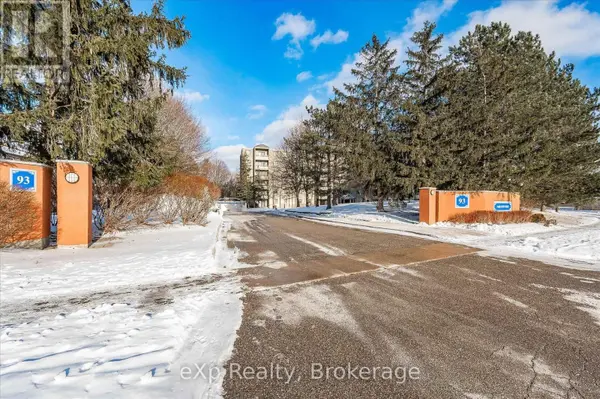 93 Westwood RD #301, Guelph, ON N1H 7J7