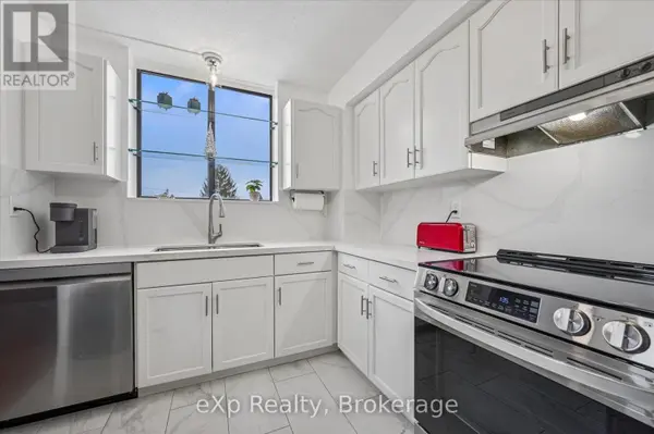 93 Westwood RD #301, Guelph, ON N1H 7J7