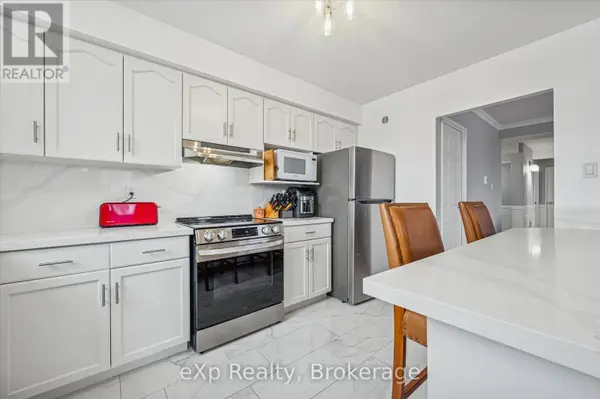 93 Westwood RD #301, Guelph, ON N1H 7J7