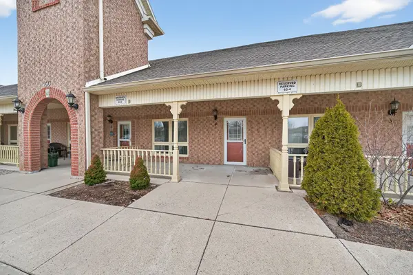 60 Natalia AVE #4, Hamilton, ON L0R 1W0