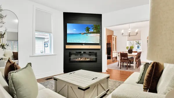 588 12th AVE, Hanover, ON N4N 2V6