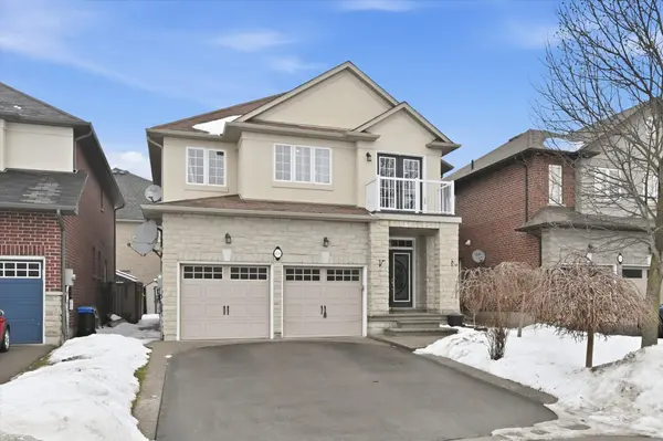 456 Valridge DR, Hamilton, ON L9G 0B2