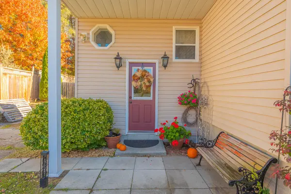 2839 Peter ST, Hamilton Township, ON K9A 4J9