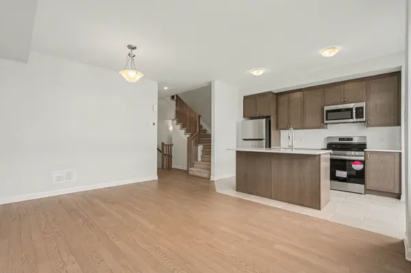 98 Osler ST, Kanata, ON K2W 0K8