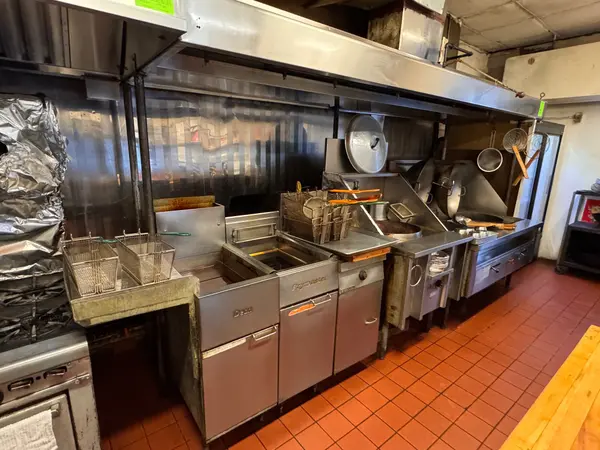 1107 Cassells ST, North Bay, ON P1B 4B3