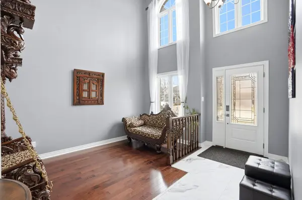 19 KONSTANTINE CT, Hamilton, ON L9B 2T3