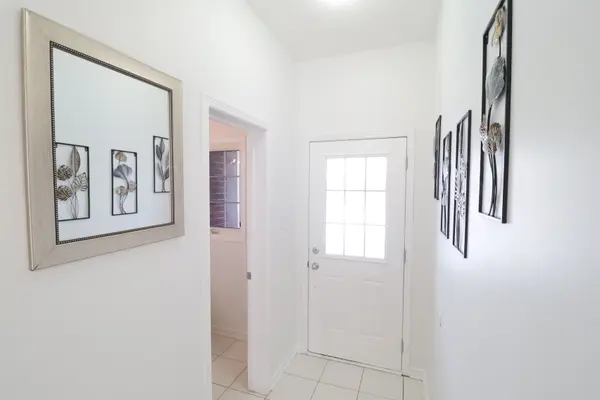 318 Amici TER, Kanata, ON K2S 0J6