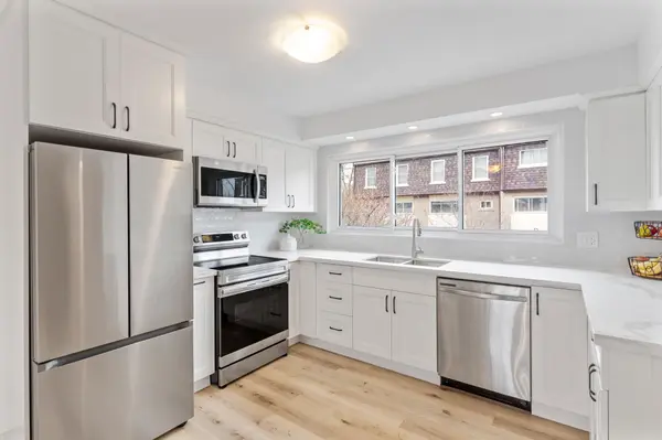 230 Blair RD #3, Cambridge, ON N1S 2J8