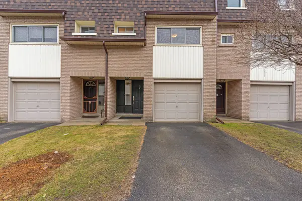 230 Blair RD #3, Cambridge, ON N1S 2J8
