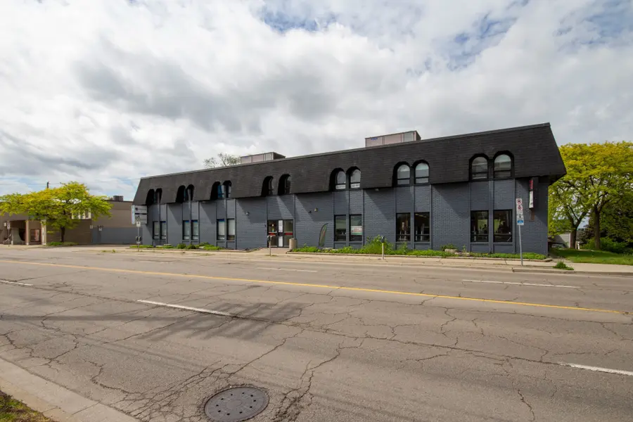 1955 KING ST E #B2A, Hamilton, ON L8K 1W2