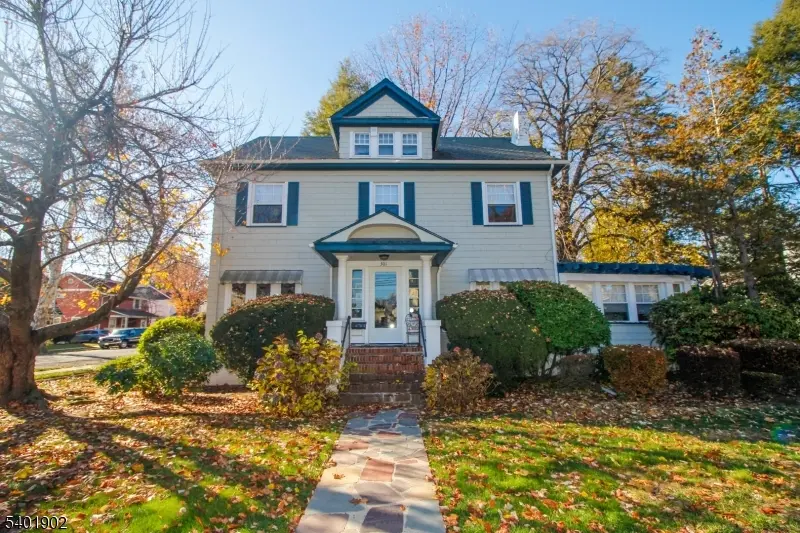 301 3Rd St, Clifton City, NJ 07011