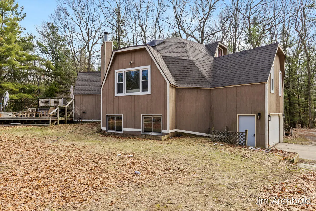 2447 Roberts RD, Dalton Twp, MI 49445