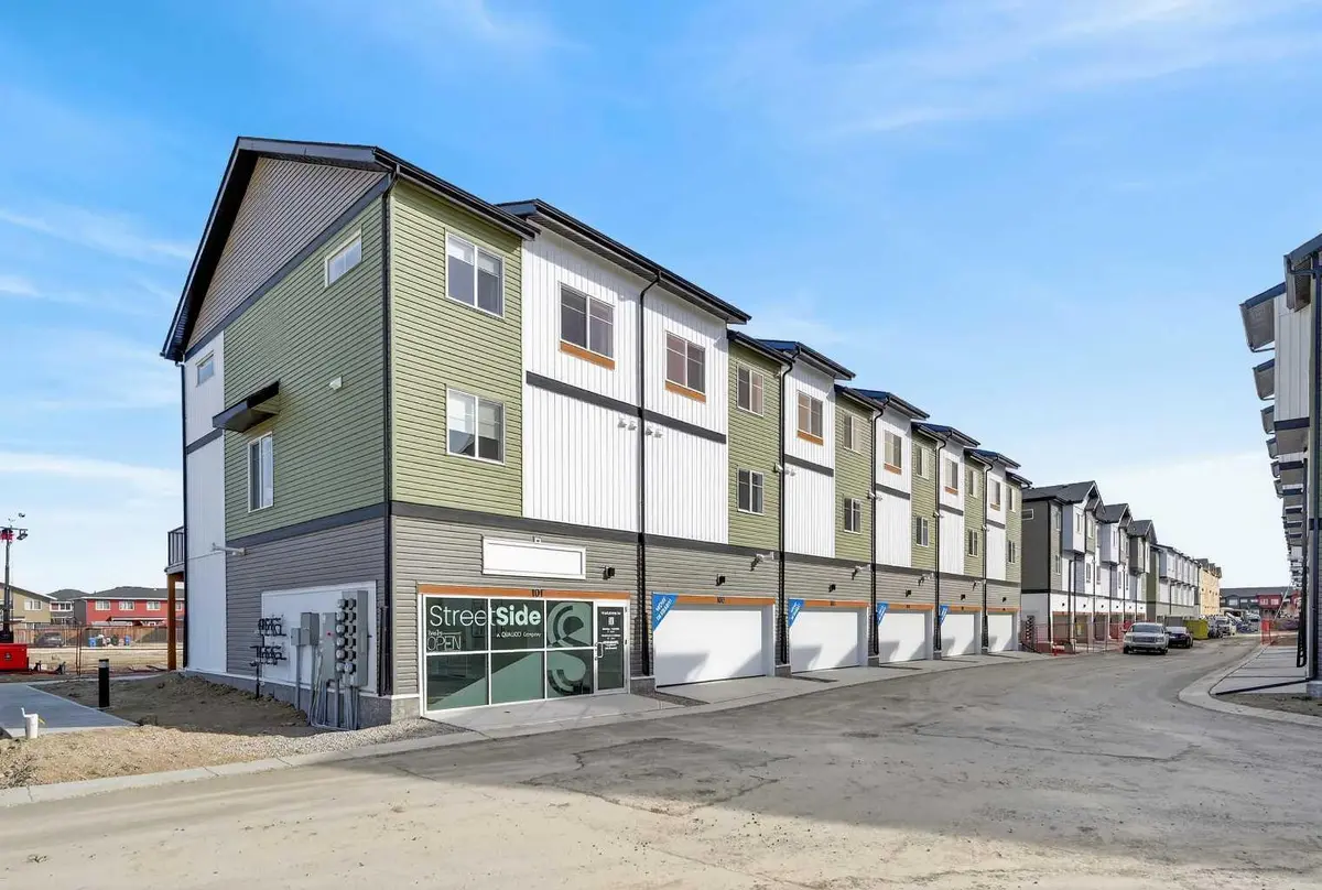 28 Red Embers PLZ NE #103, Calgary, AB T3N 2W1