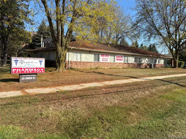 25 Owen ST, Belleville, MI 48111