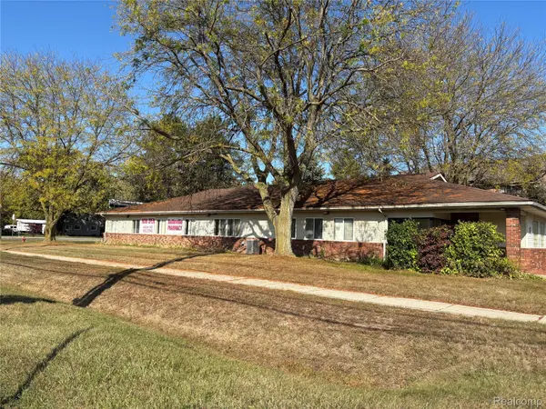 25 Owen ST, Belleville, MI 48111