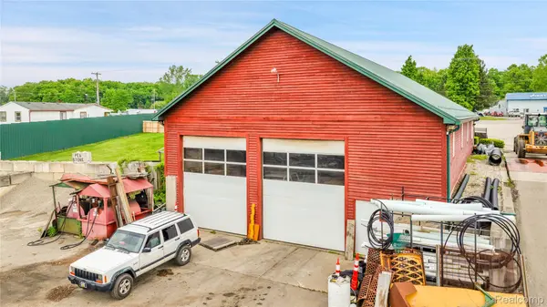 3080 Grange Hall RD, Holly Township, MI 48442