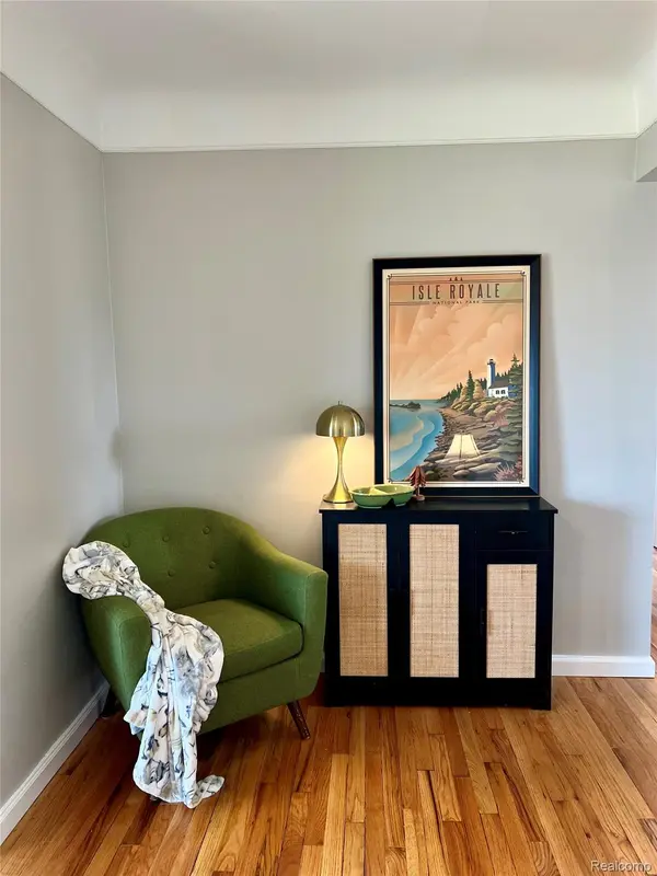 24545 Greenbrier AVE, Eastpointe, MI 48021