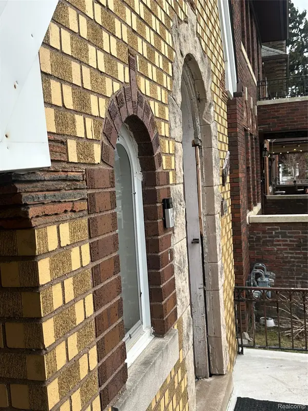 16554 Fairfield ST, Detroit, MI 48221