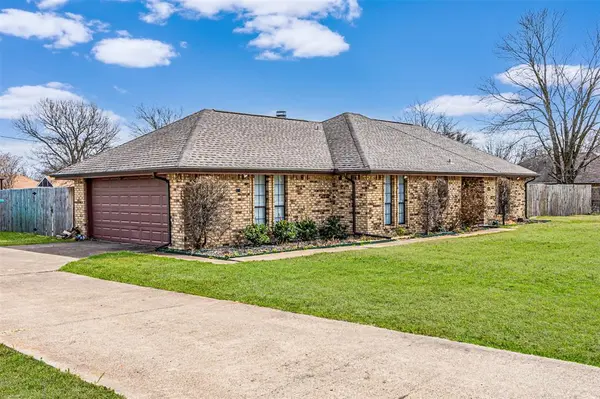 108 Cole Road, Red Oak, TX 75154