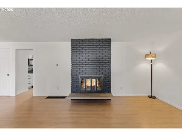 18450 SW DELINE ST, Beaverton, OR 97078